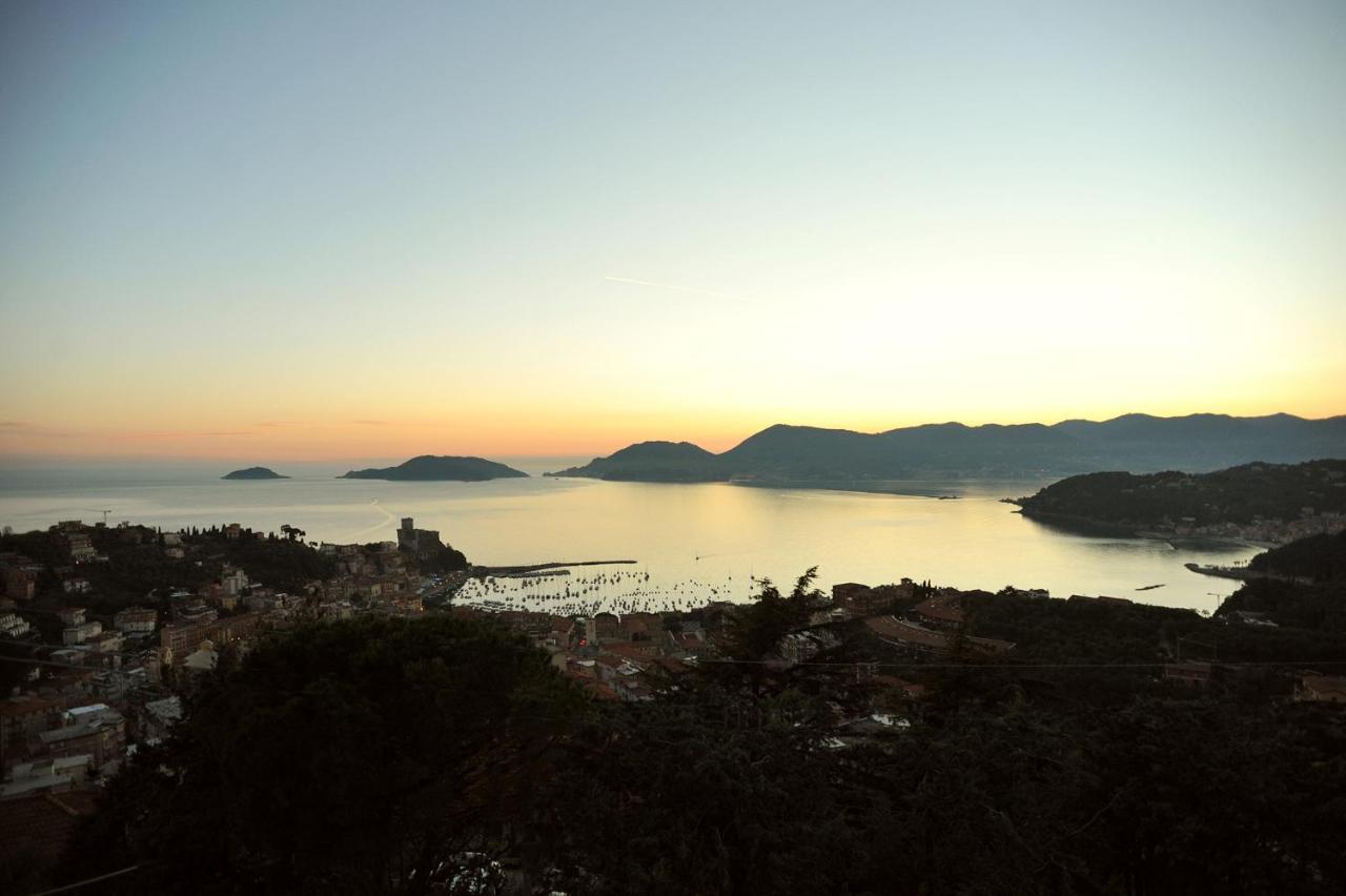 Il Golfo Artisti E Poeti Villa Thea Леричі Екстер'єр фото